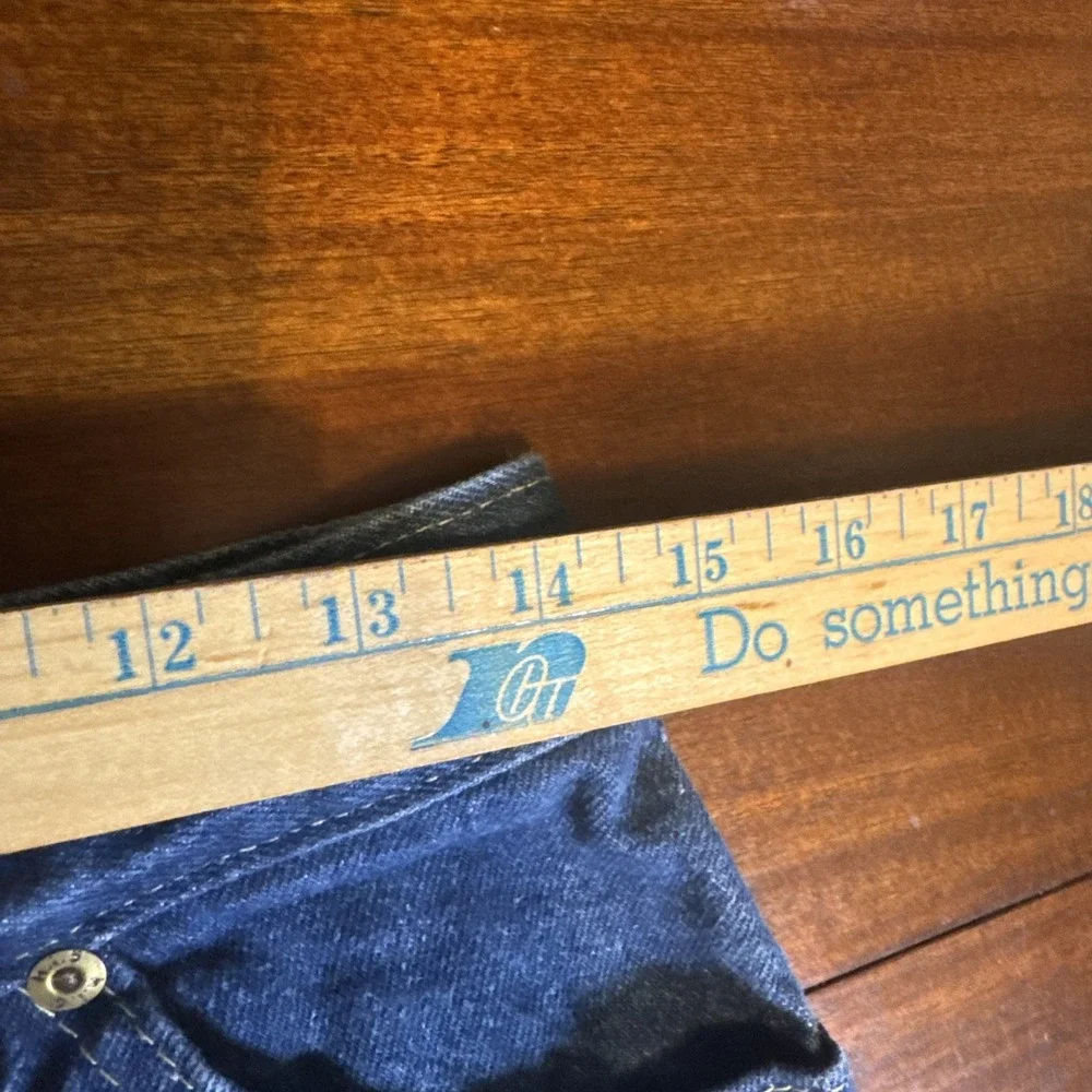 Vintage Chic Jeans Made In USA 28x31 High Rise Dark‎ Wash Straight Leg 80s Denim